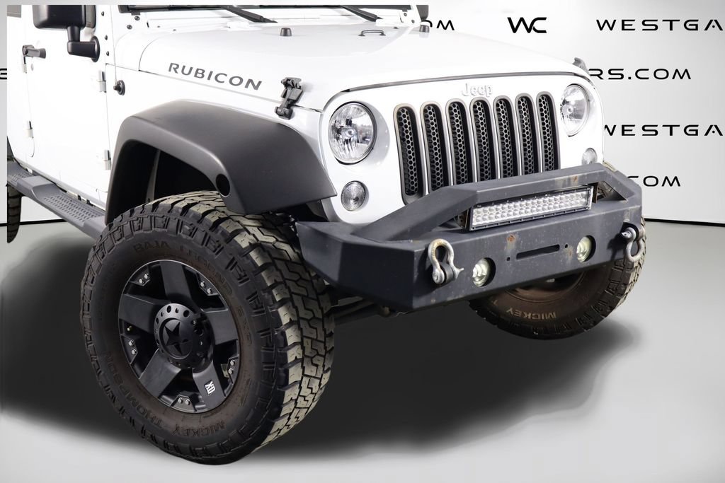 Used 2017 Jeep Wrangler Unlimited Rubicon w/ Connectivity Group AWD/4WD image 38