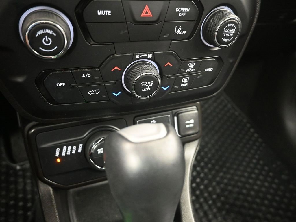 Used 2023 Jeep Renegade Trailhawk w/ Sun/Sound Group image 20