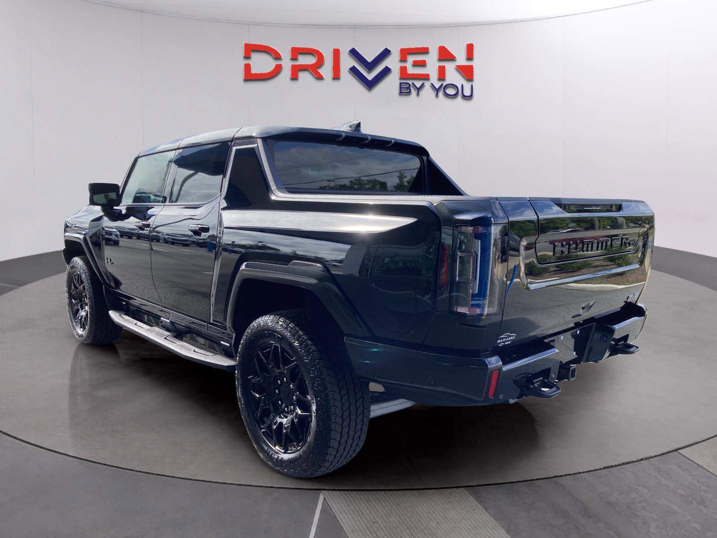 New 2025 GMC Hummer EV 3X w/ LPO, Dark Essentials Package image 3