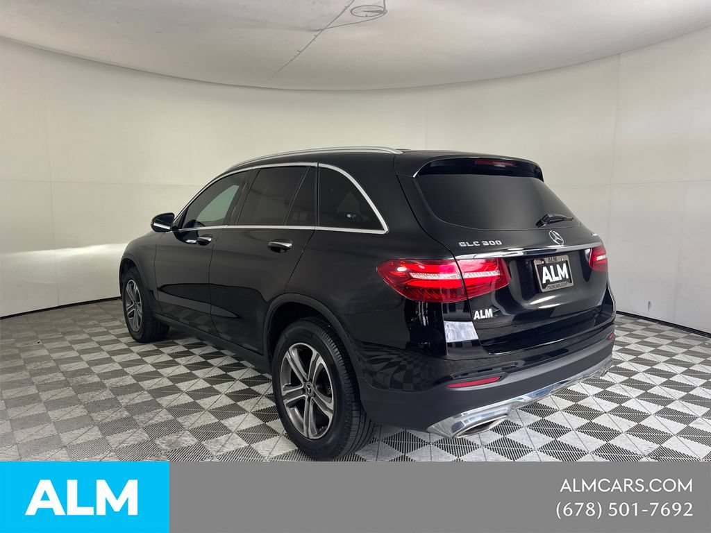 Used 2019 Mercedes-Benz GLC 300 4MATIC w/ Premium Package image 8