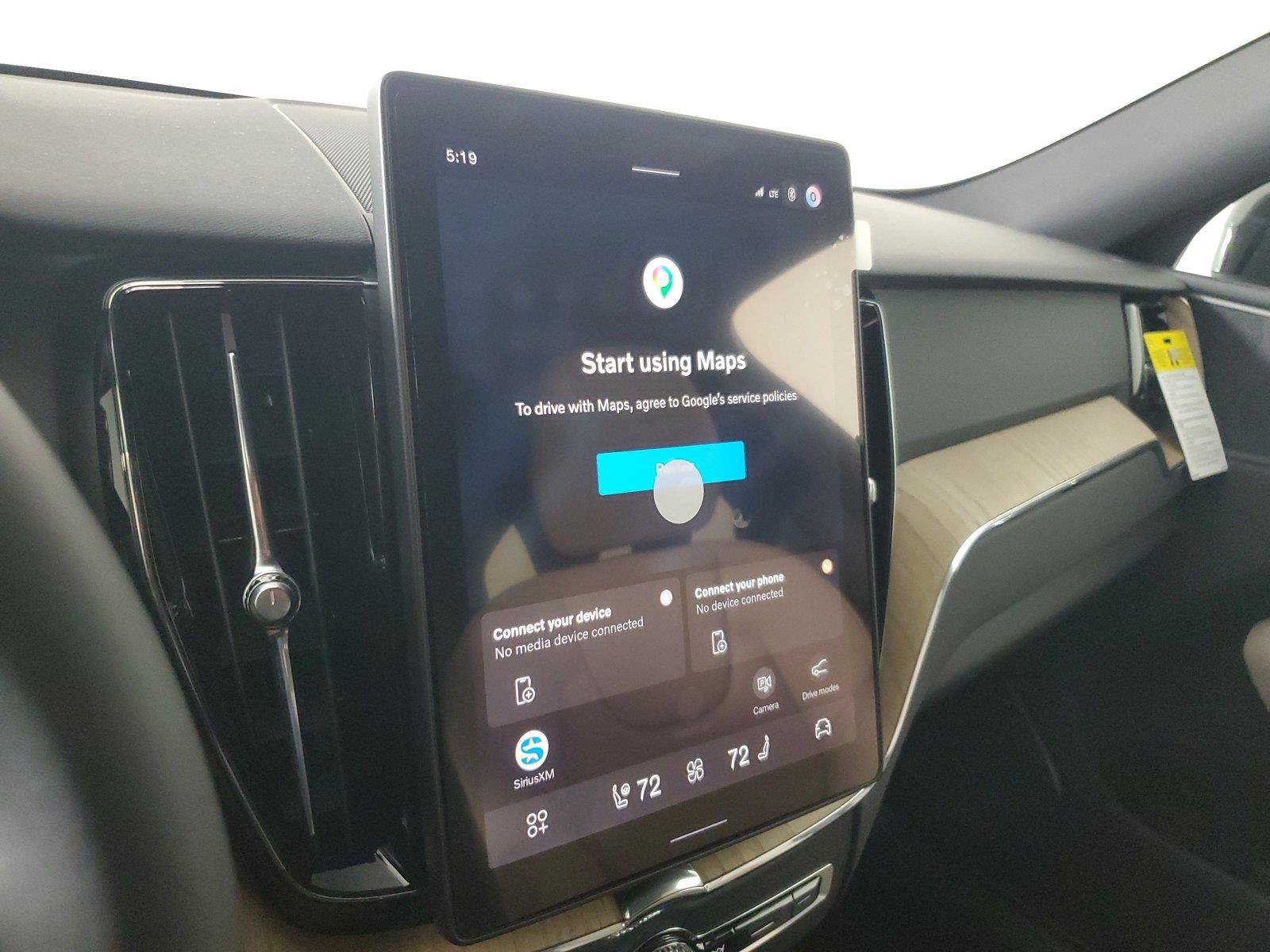 New 2027 Volvo XC60 B5 Core AWD/4WD image 28