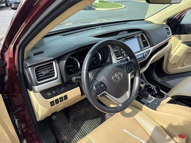 Certified 2018 Toyota Highlander Limited image 9