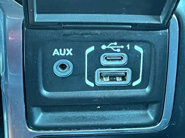 Used 2020 Jeep Wrangler Unlimited Rubicon w/ Uconnect 4C Nav & Sound Group image 26