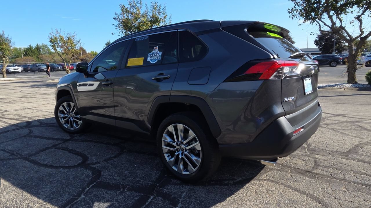 Used 2022 Toyota RAV4 XLE Premium FWD image 6