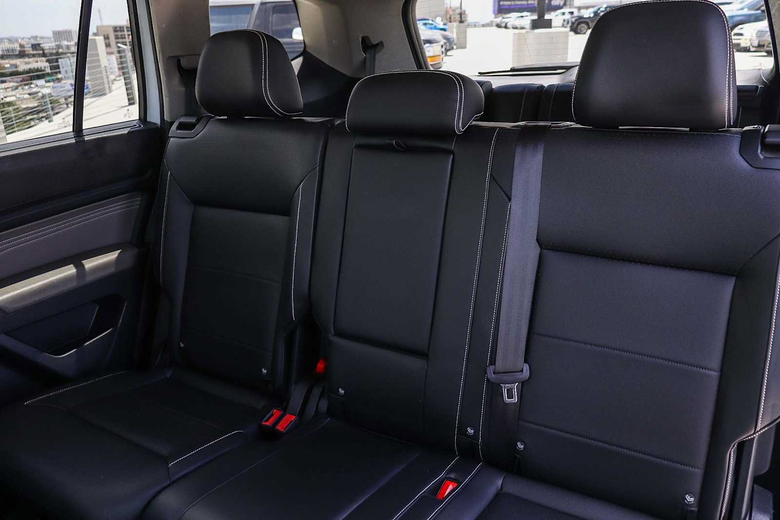 Used 2022 Volkswagen Atlas SE FWD image 18