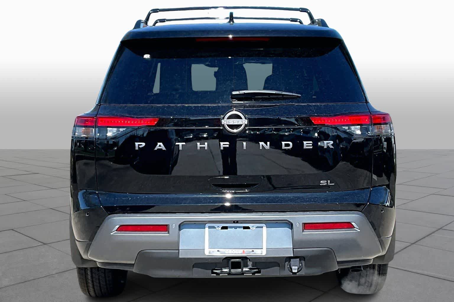 New 2026 Nissan Pathfinder SL w/ SL Premium Package FWD image 4