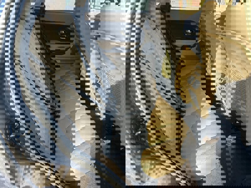 Used 2015 Land Rover Range Rover Evoque Pure Plus image 11