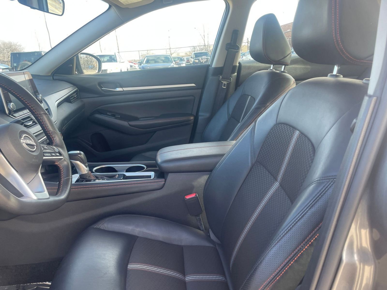 Used 2025 Nissan Altima 2.5 SR image 27