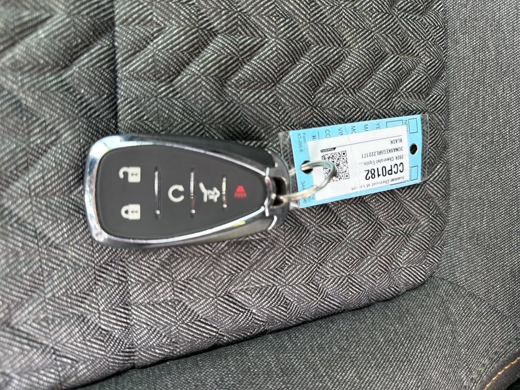 Used 2024 Chevrolet Equinox LT FWD image 29