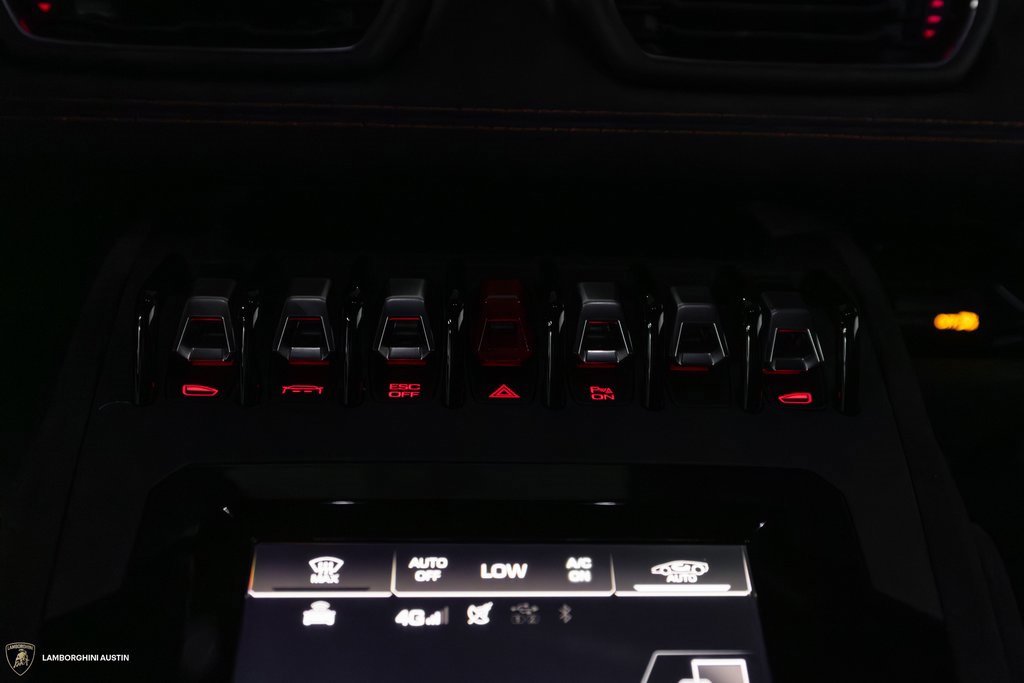 Used 2024 Lamborghini Huracan Sterrato image 30