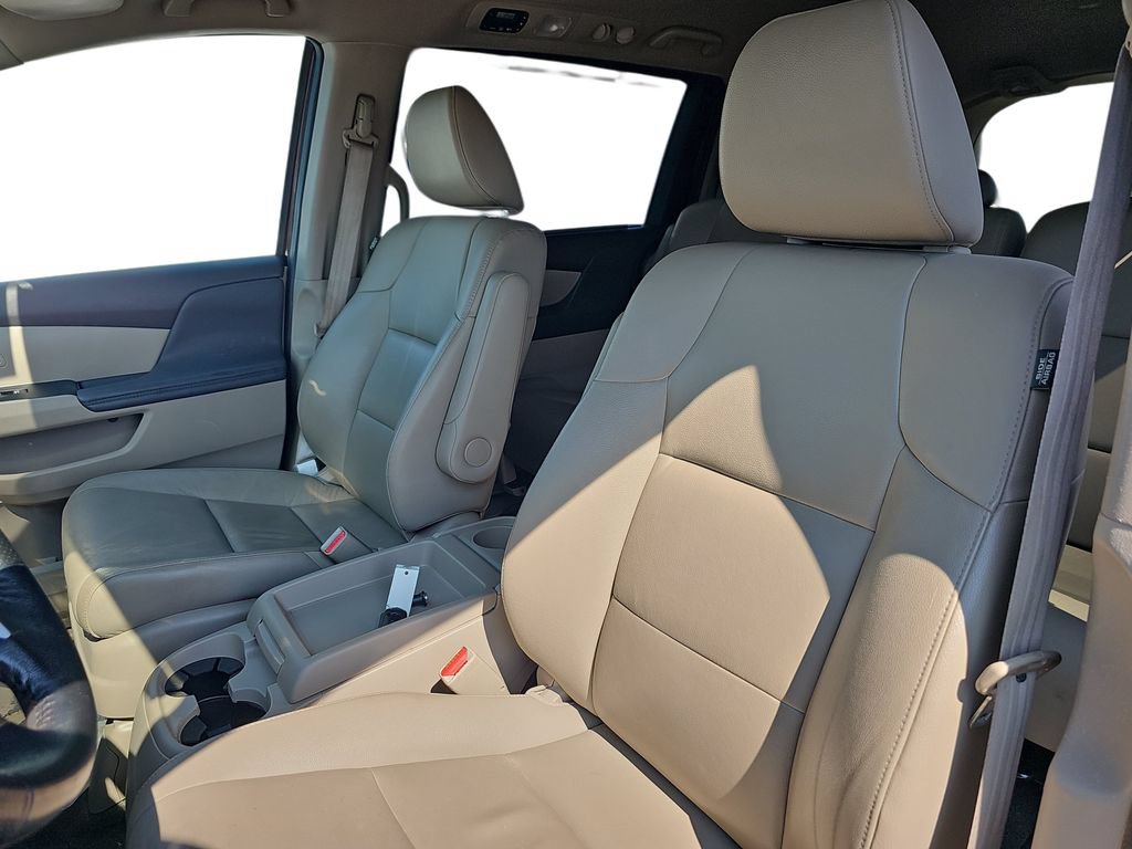 Used 2016 Honda Odyssey Touring Elite image 15