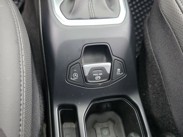 Used 2023 Jeep Renegade Limited w/ Sun/Sound Group image 33