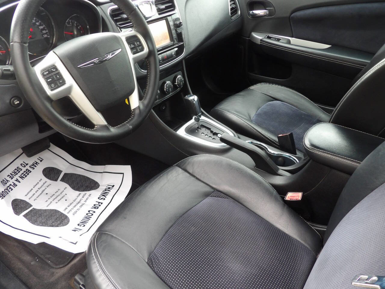 Used 2012 Chrysler 200 S image 25