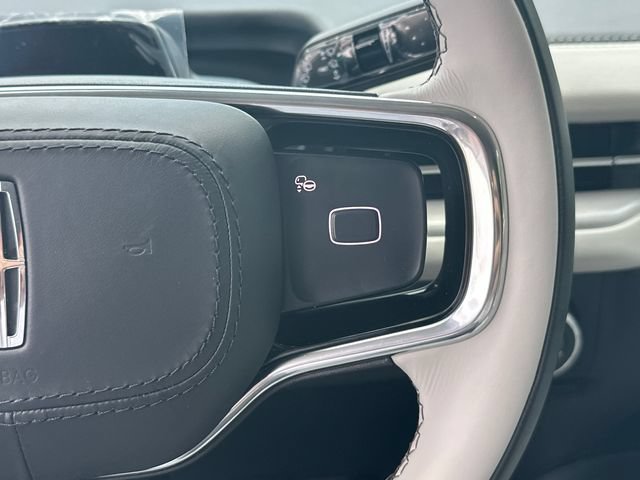 New 2026 Lincoln Navigator Reserve AWD/4WD image 25
