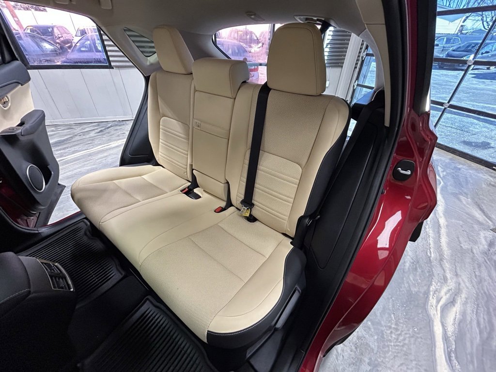 Used 2018 Lexus NX 300h AWD image 7