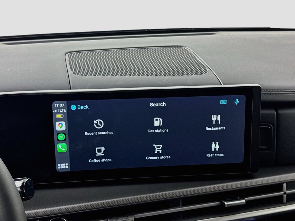Used 2026 Hyundai Santa Fe SE FWD image 13