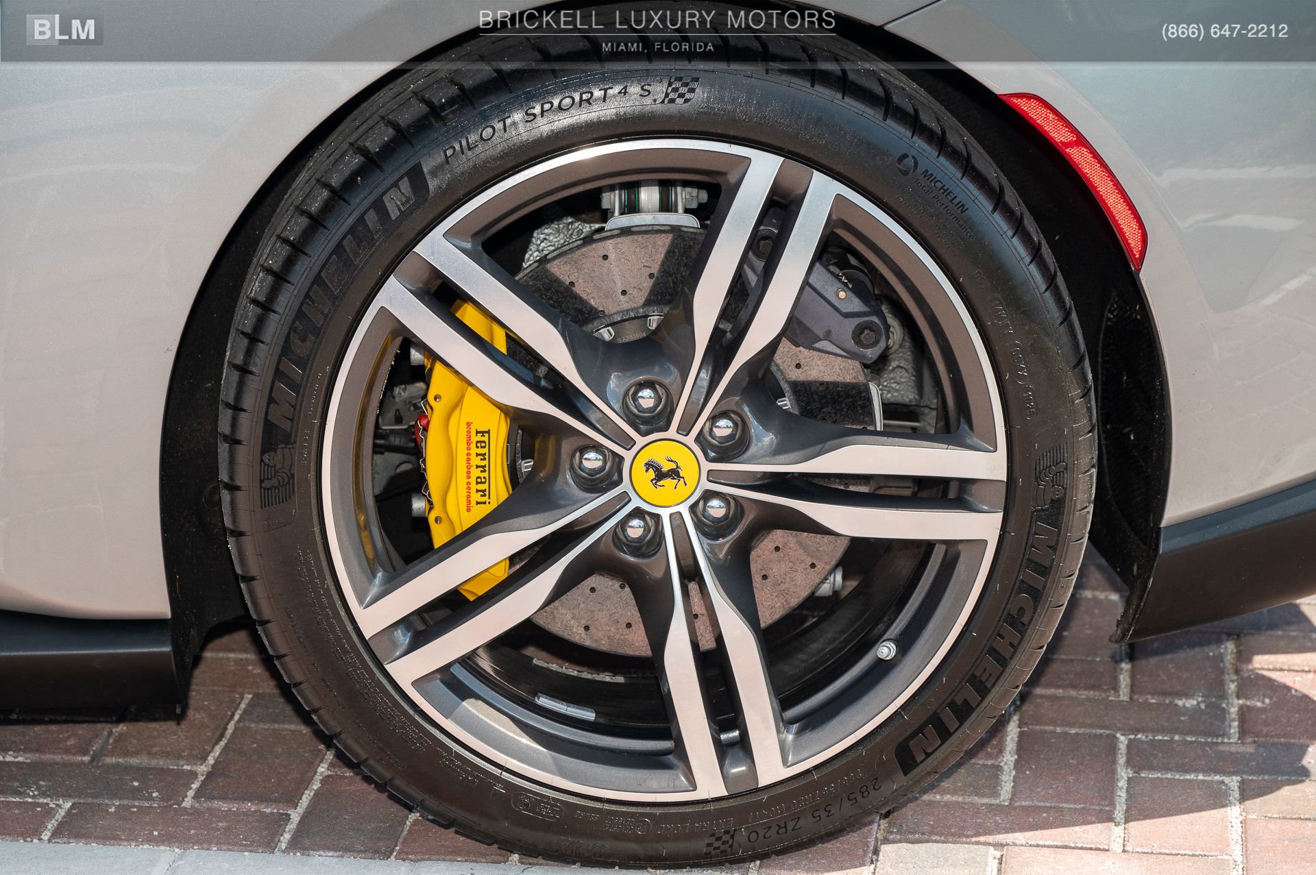 Used 2019 Ferrari Portofino image 43