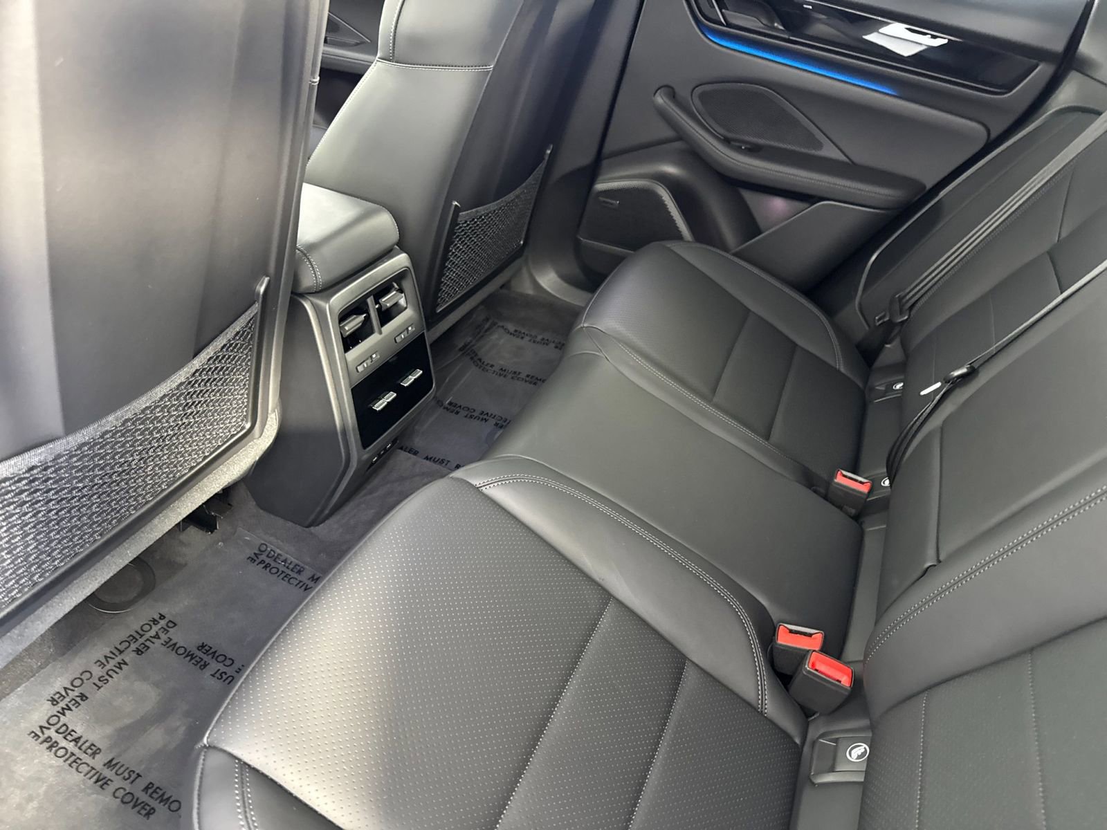 Certified 2025 Porsche Macan 4 Electric AWD/4WD image 14