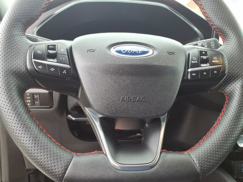 Used 2023 Ford Escape ST-Line Elite w/ Premium Technology Package AWD/4WD image 17