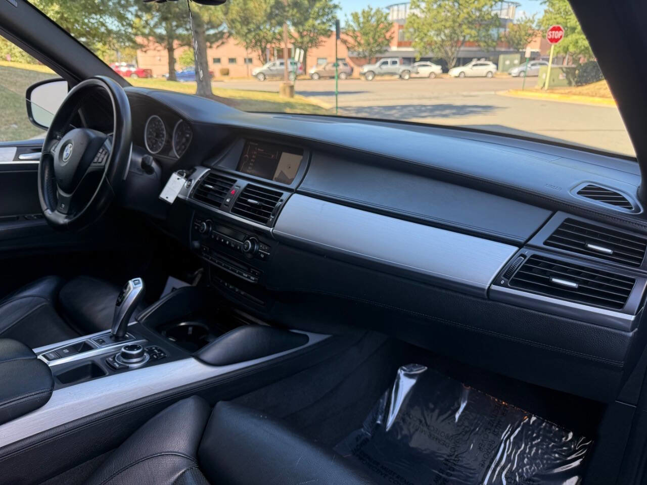 Used 2011 BMW X5 M image 10