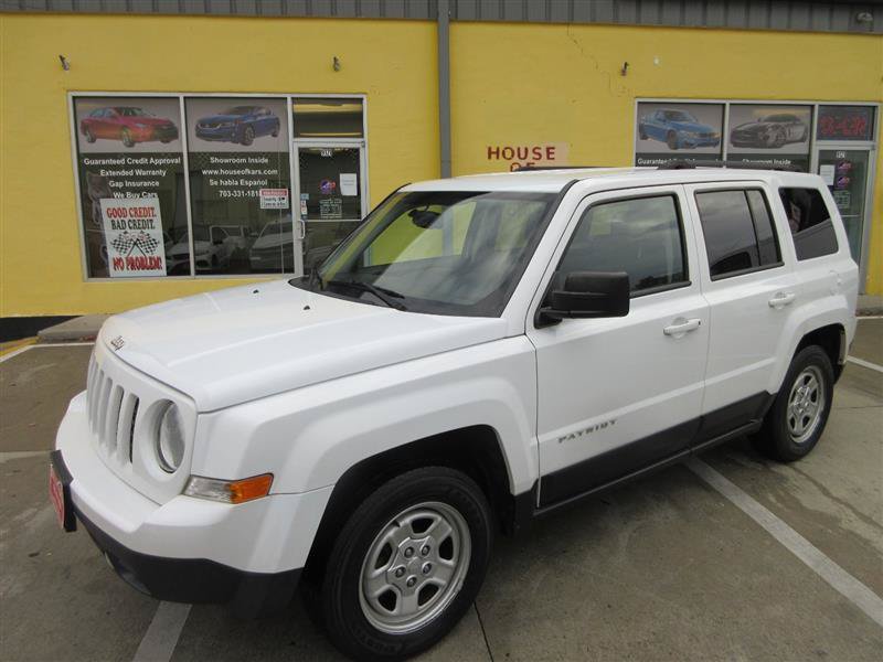 Used 2017 Jeep Patriot Sport w/ Power Value Group FWD image 3