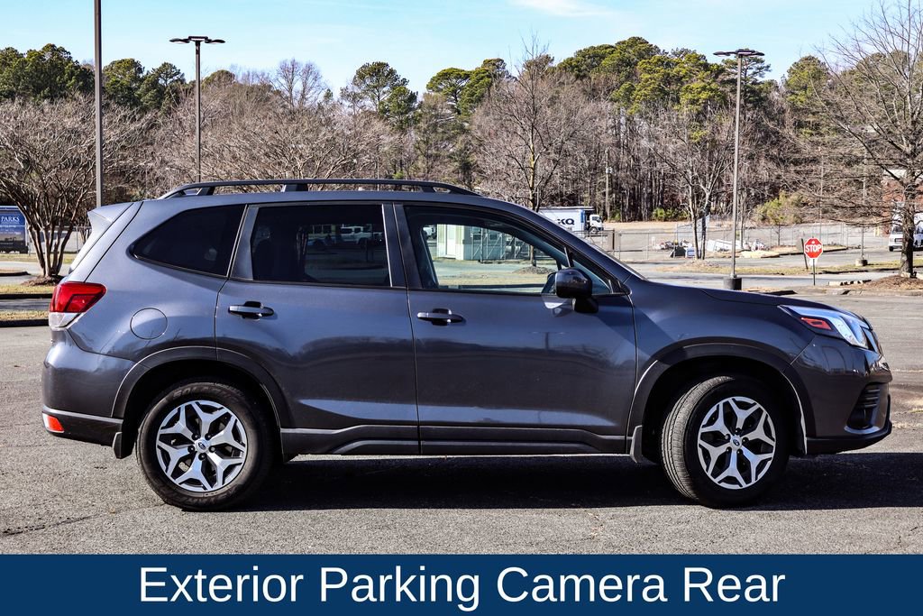 Used 2023 Subaru Forester Premium image 9