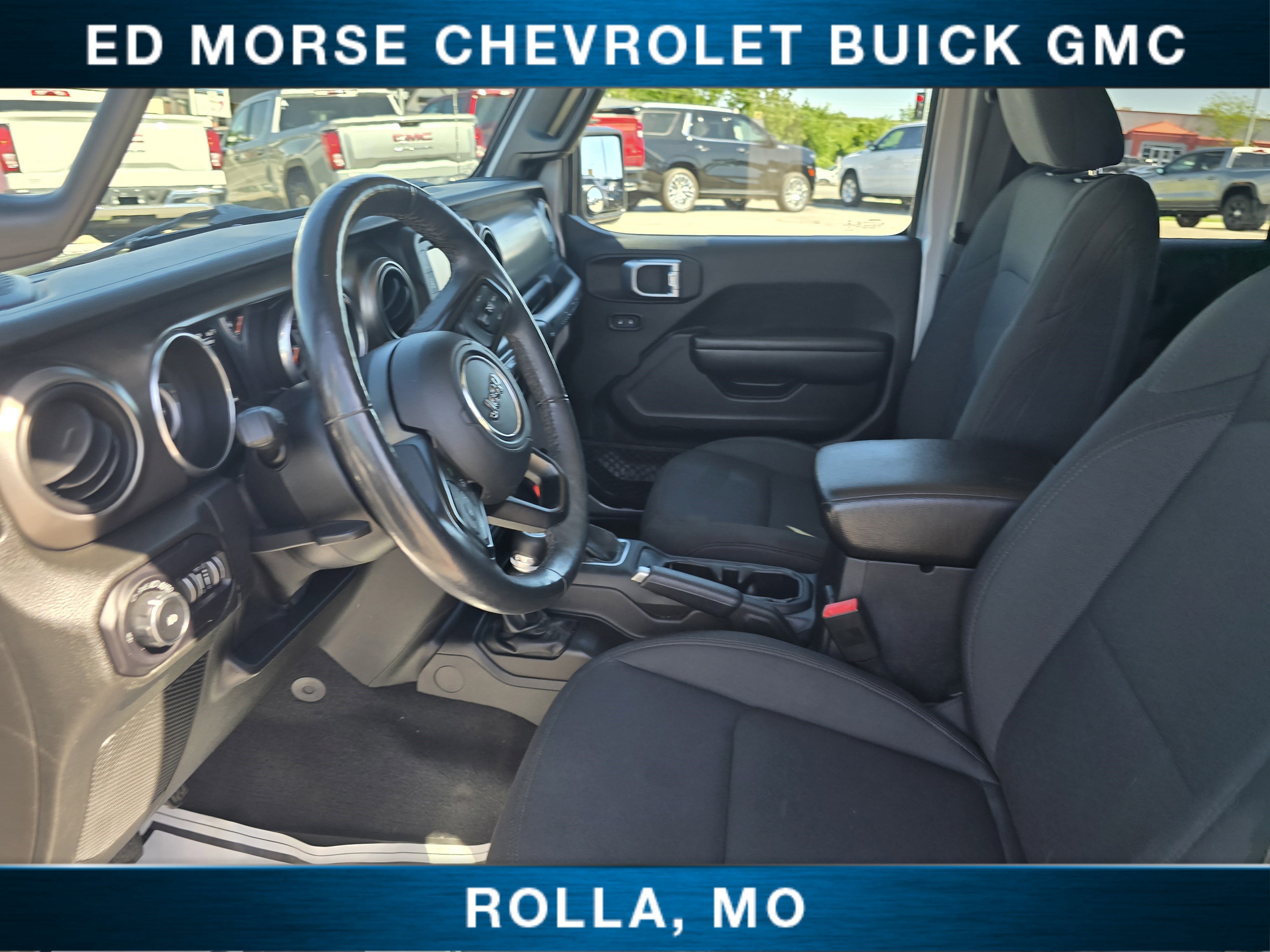 Used 2018 Jeep Wrangler Unlimited Sport S AWD/4WD image 16