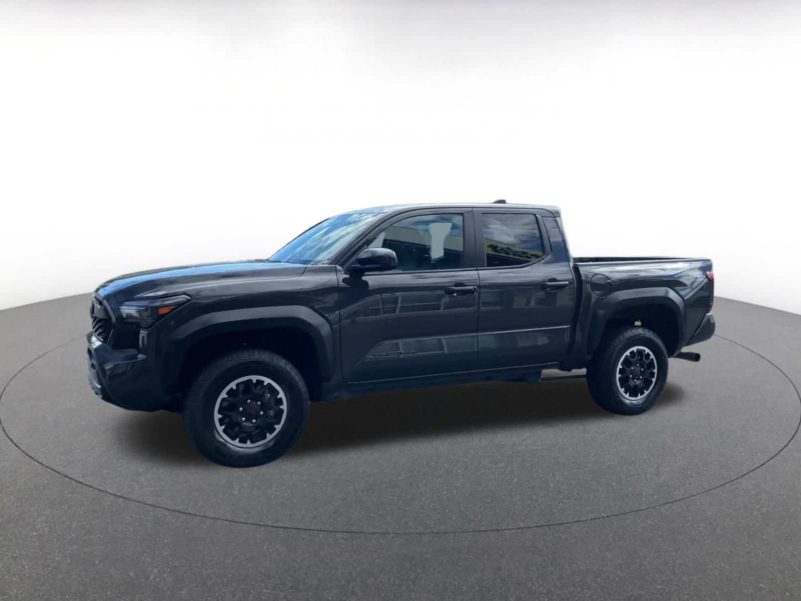 Used 2025 Toyota Tacoma TRD Off-Road image 8