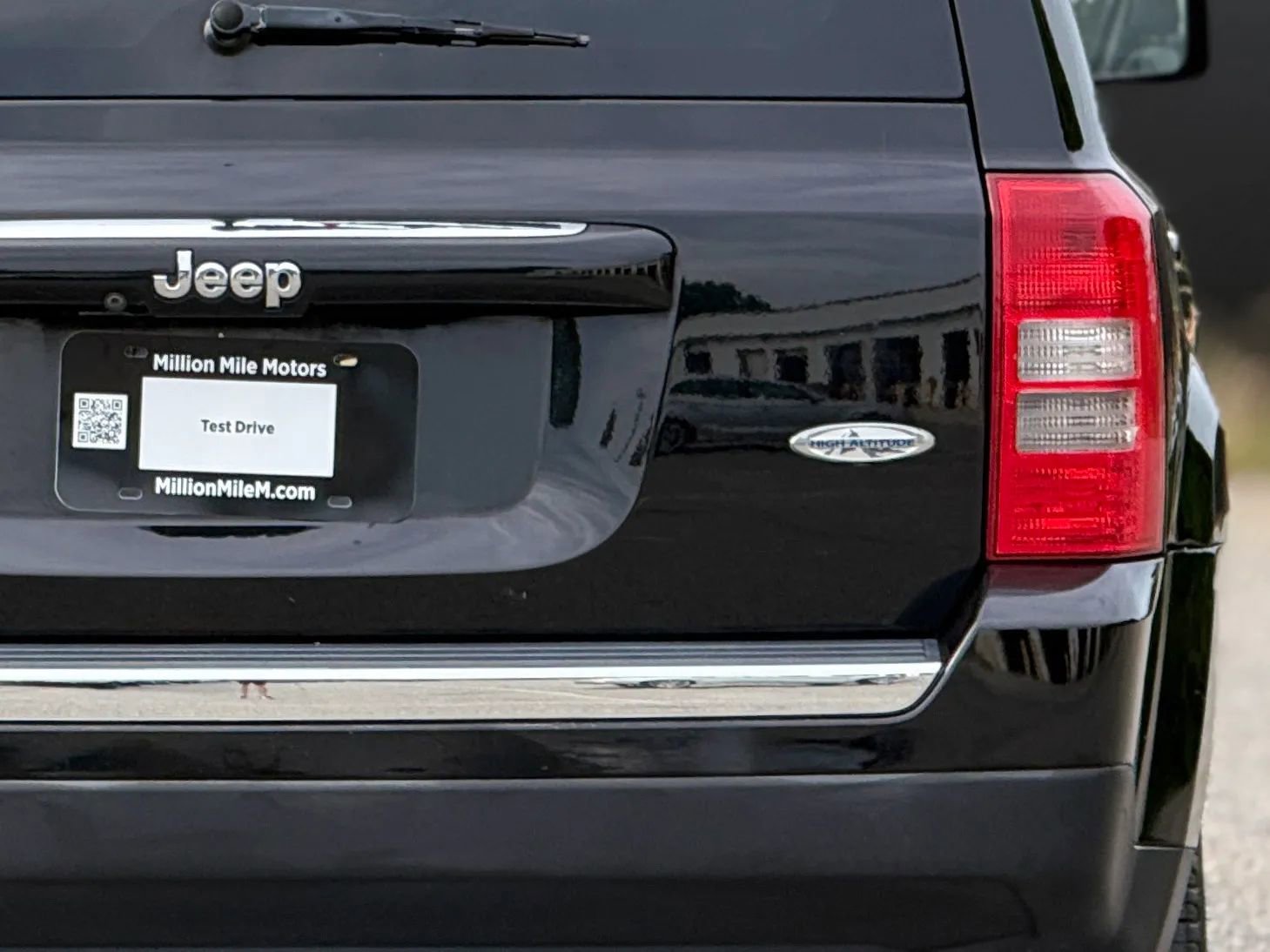 Used 2017 Jeep Patriot High Altitude AWD/4WD image 14