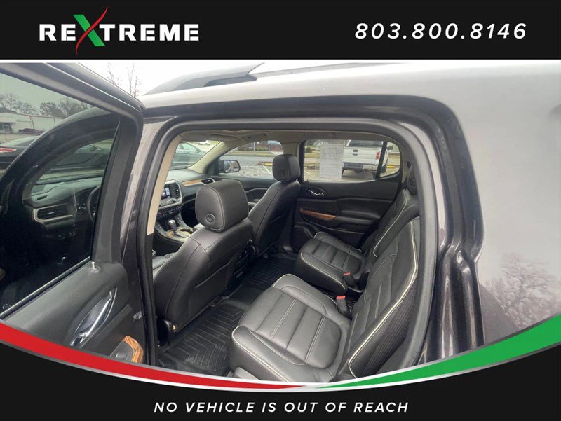 Used 2017 GMC Acadia Denali w/ Technology Package image 12