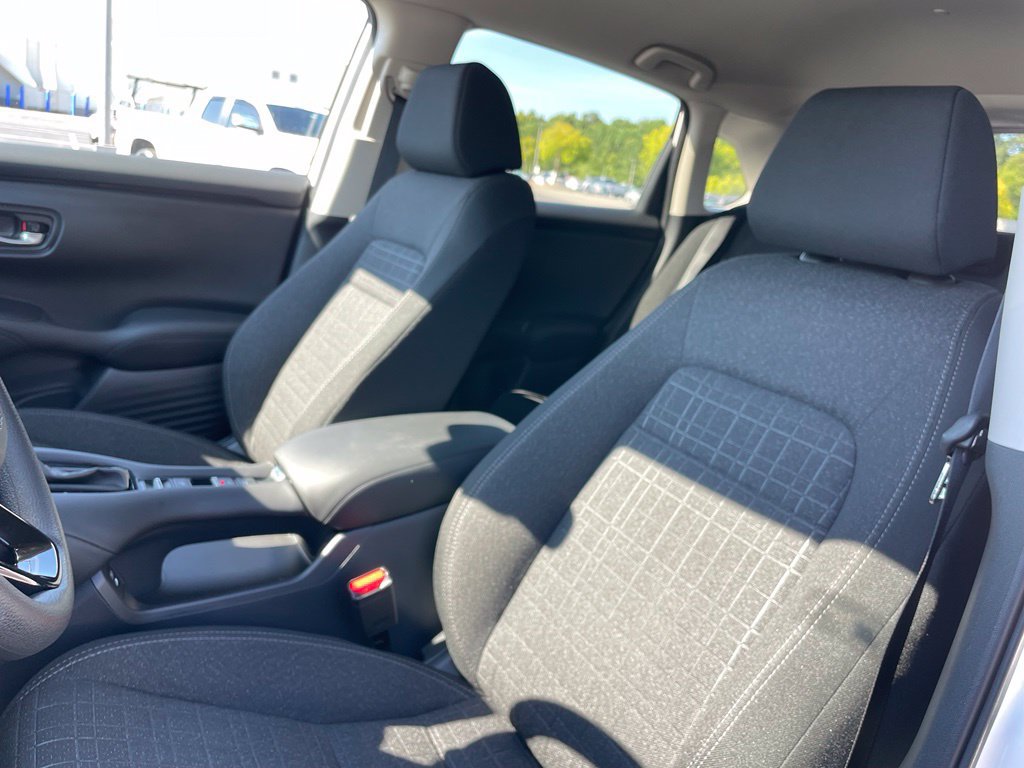 Certified 2026 Honda HR-V LX image 25