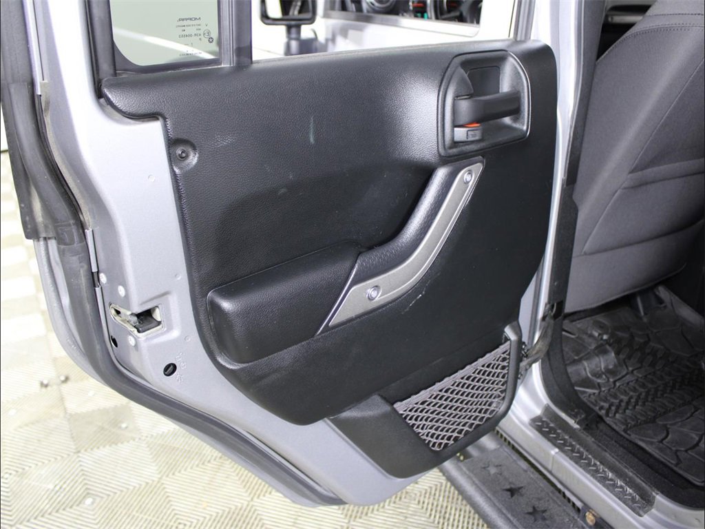 Used 2018 Jeep Wrangler Unlimited Sport S image 22