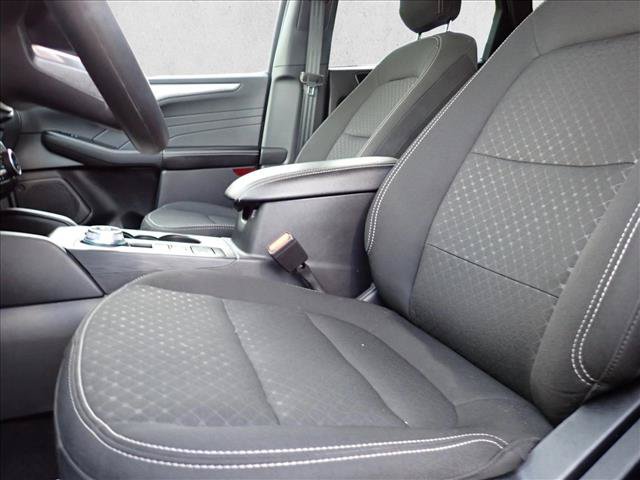 Used 2025 Ford Escape Active AWD/4WD image 11