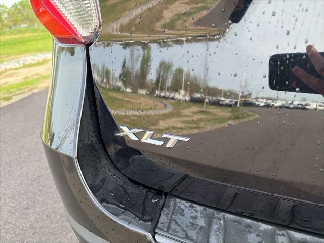 Certified 2022 Ford Explorer XLT w/ Equipment Group 202A AWD/4WD image 10