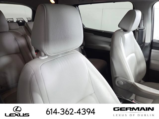 Used 2018 Honda Odyssey Touring image 18