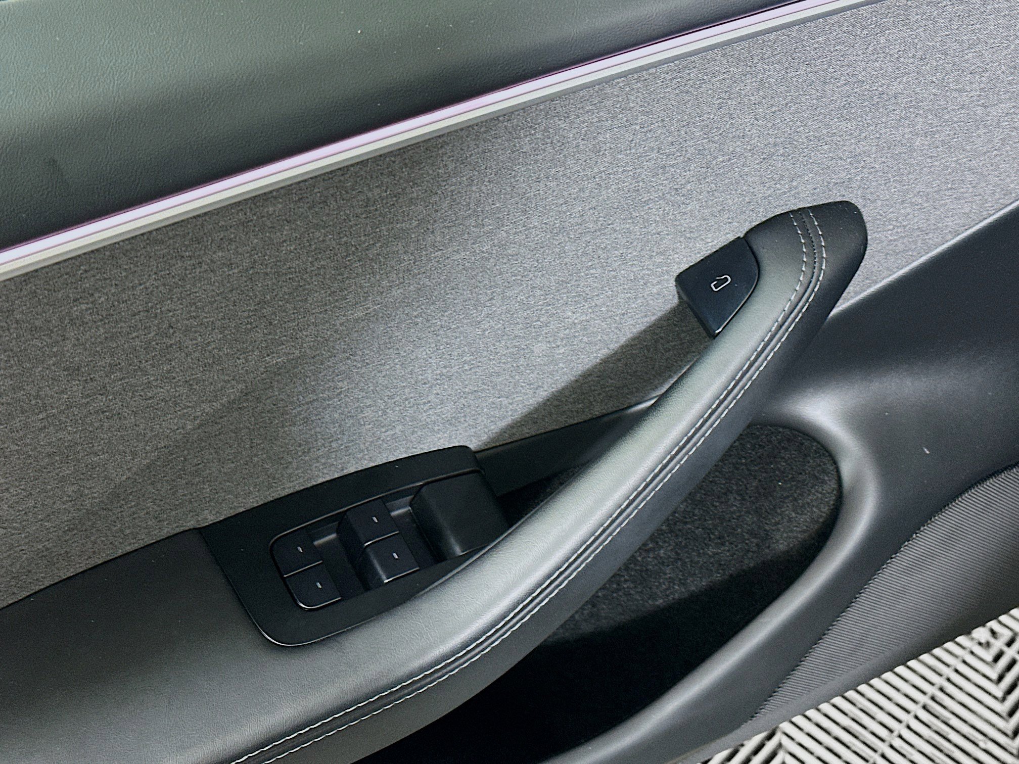 Used 2024 Tesla Model 3 Standard Range RWD image 15