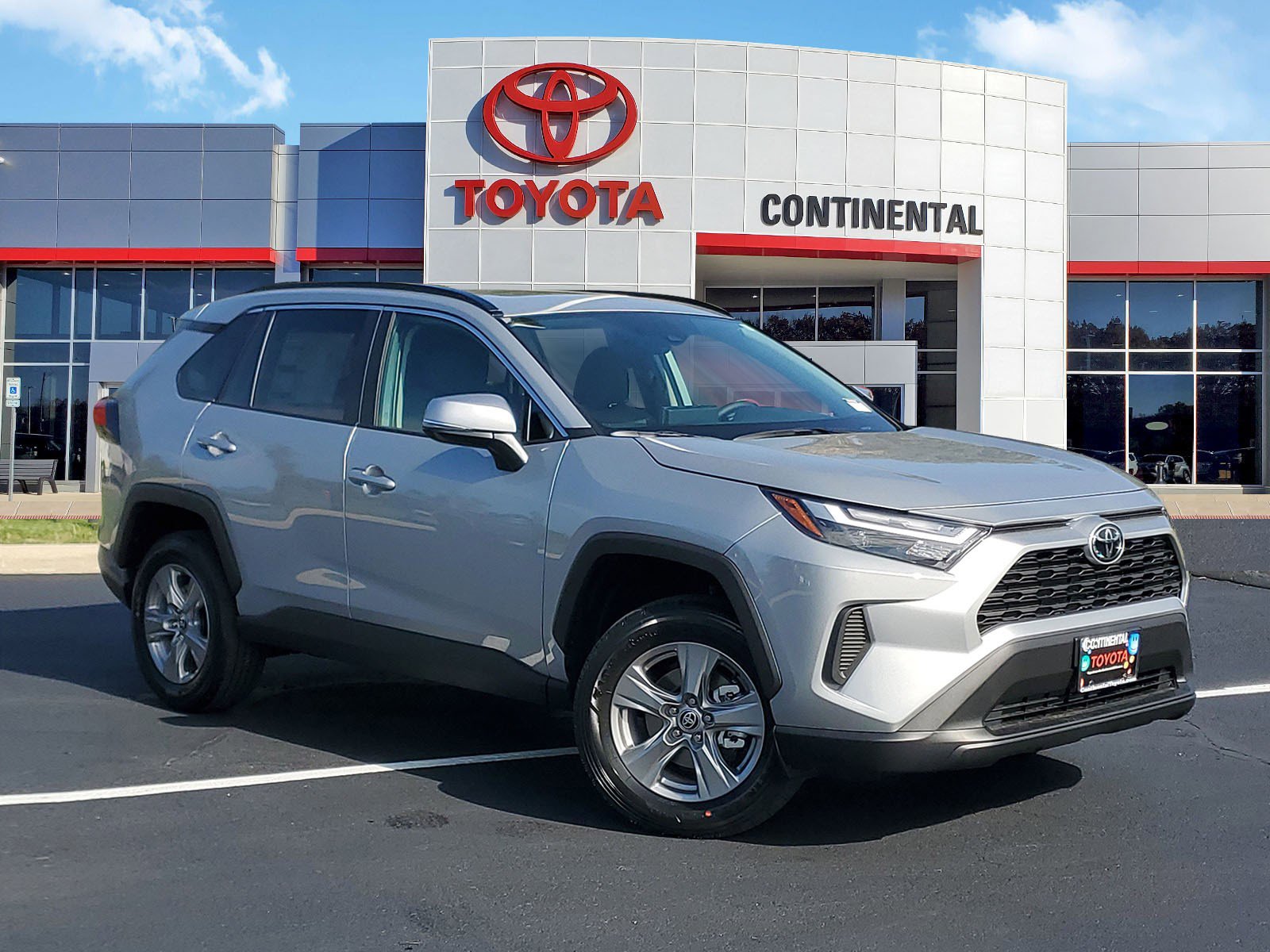 New 2025 Toyota RAV4 XLE