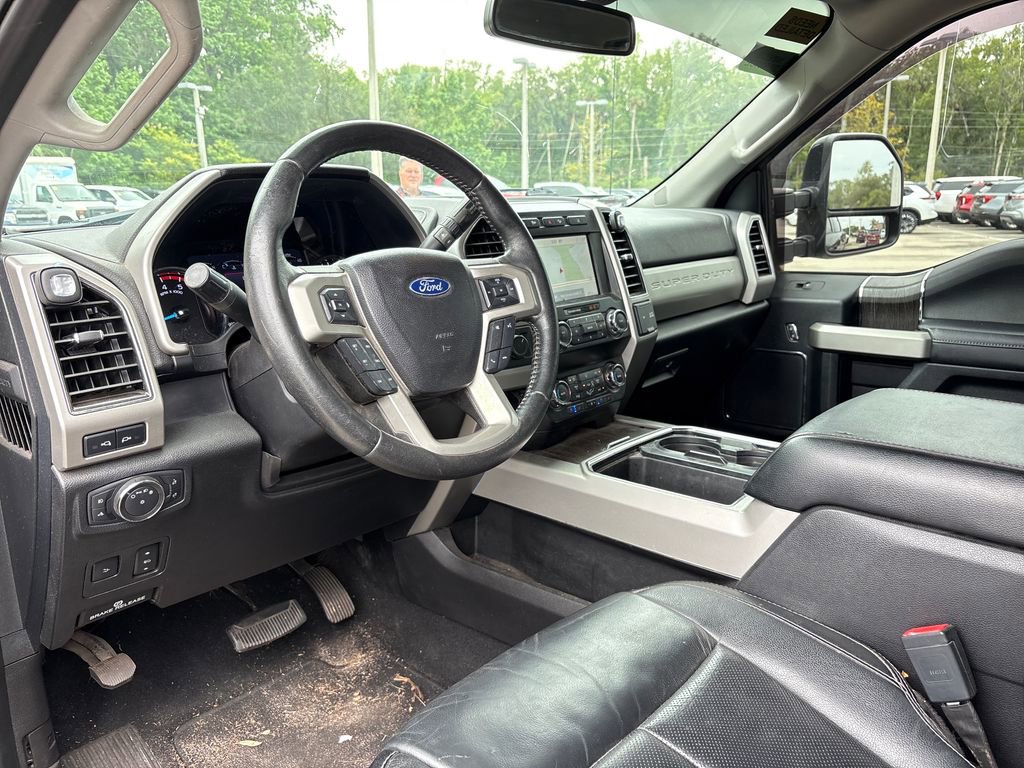 Used 2020 Ford F250 Lariat w/ Lariat Ultimate Package AWD/4WD image 6
