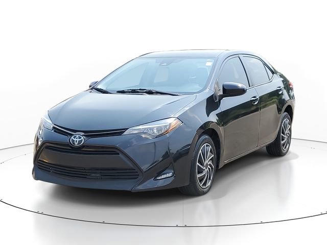 Used 2018 Toyota Corolla LE FWD image 2