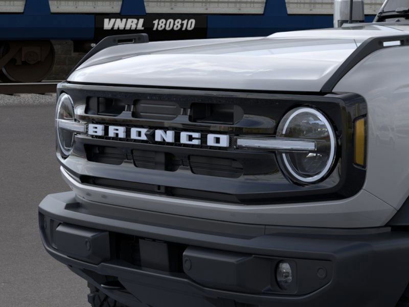 New 2026 Ford Bronco Outer Banks w/ Sasquatch Package image 17