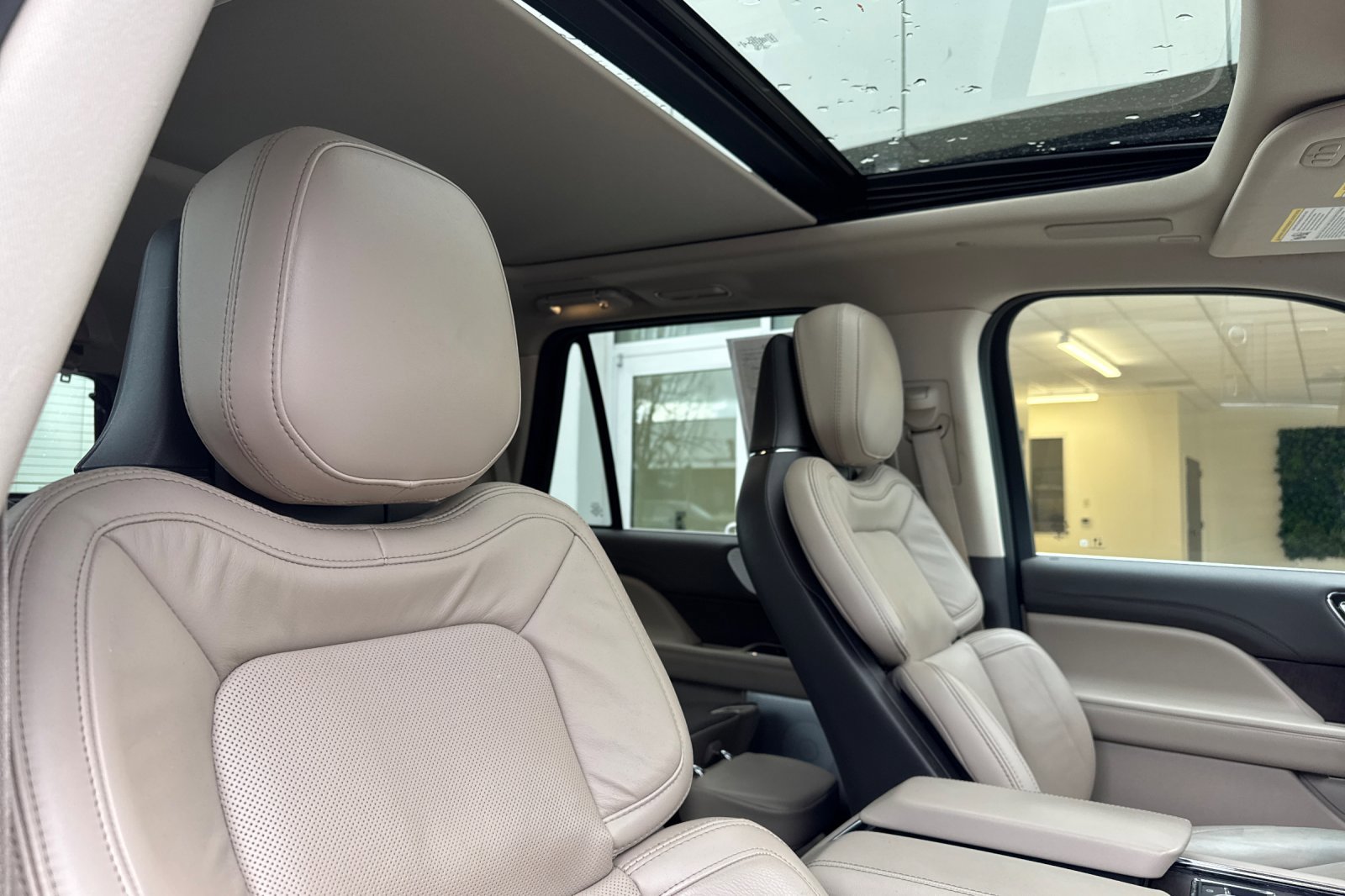 Certified 2023 Lincoln Navigator Reserve image 18