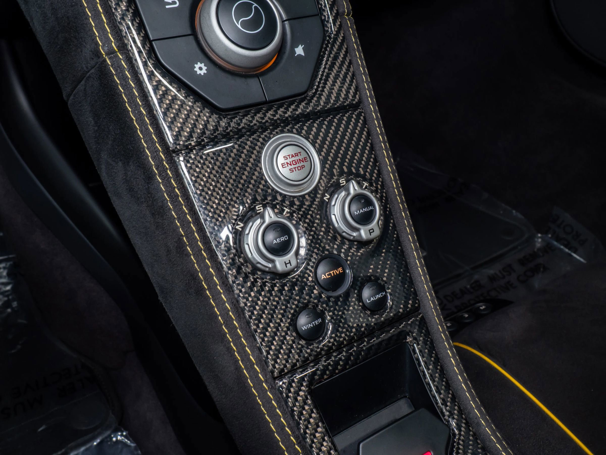 Used 2015 McLaren 650S Spider image 30