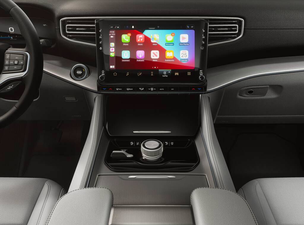 New 2026 Jeep Grand Wagoneer L 4WD image 5