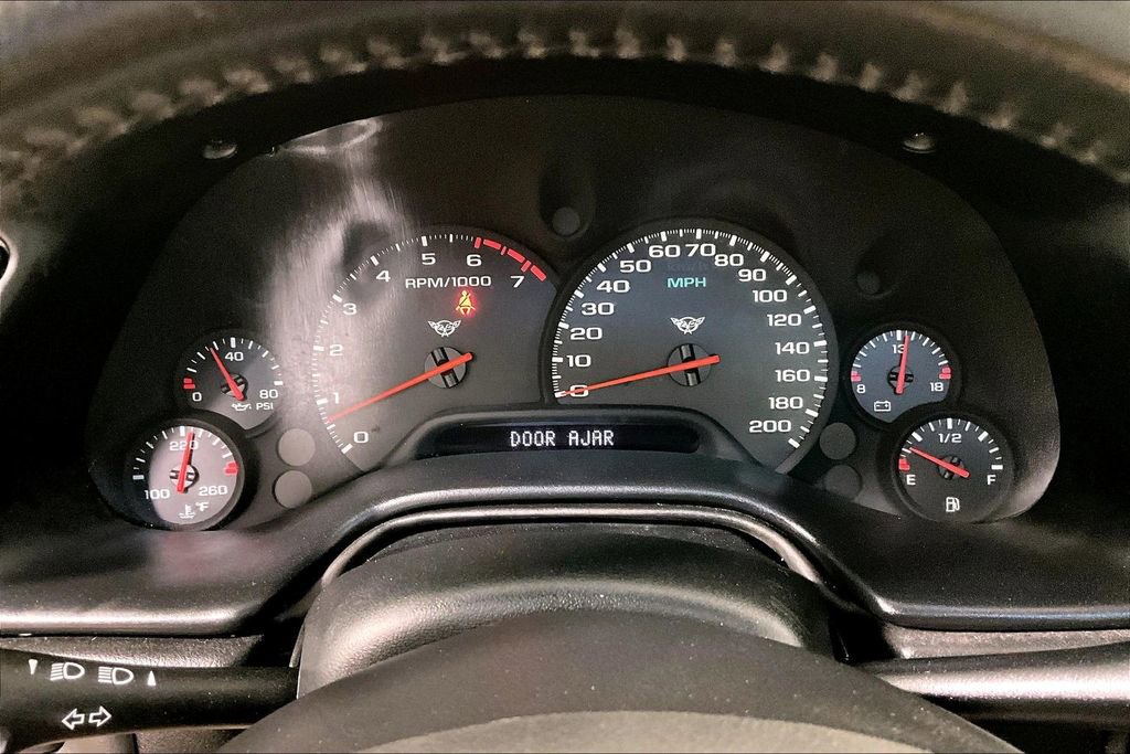 Used 2002 Chevrolet Corvette Coupe w/ Preferred Equipment Group2 image 14