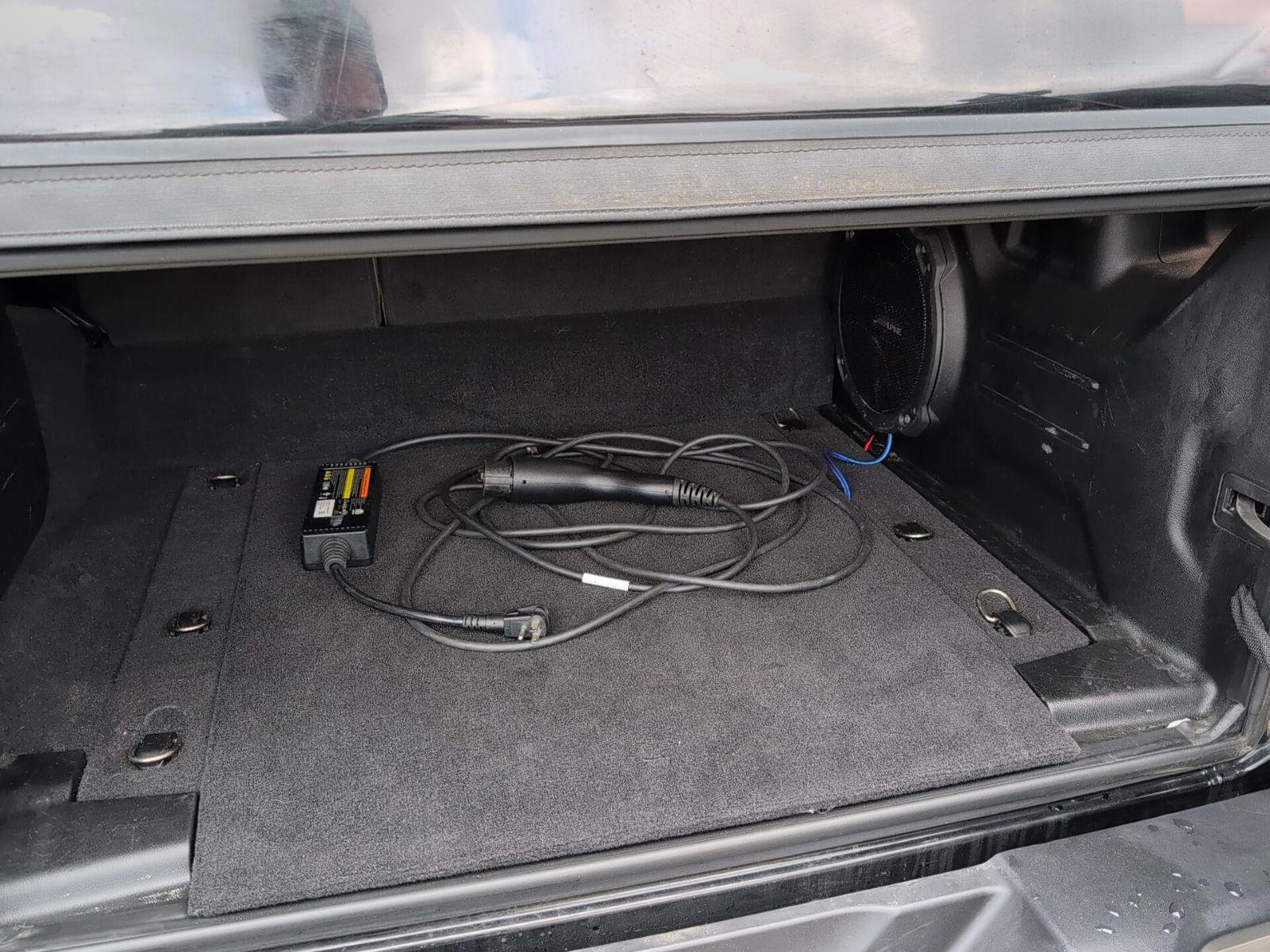 Used 2021 Jeep Wrangler Unlimited Sahara w/ Safety Group image 36