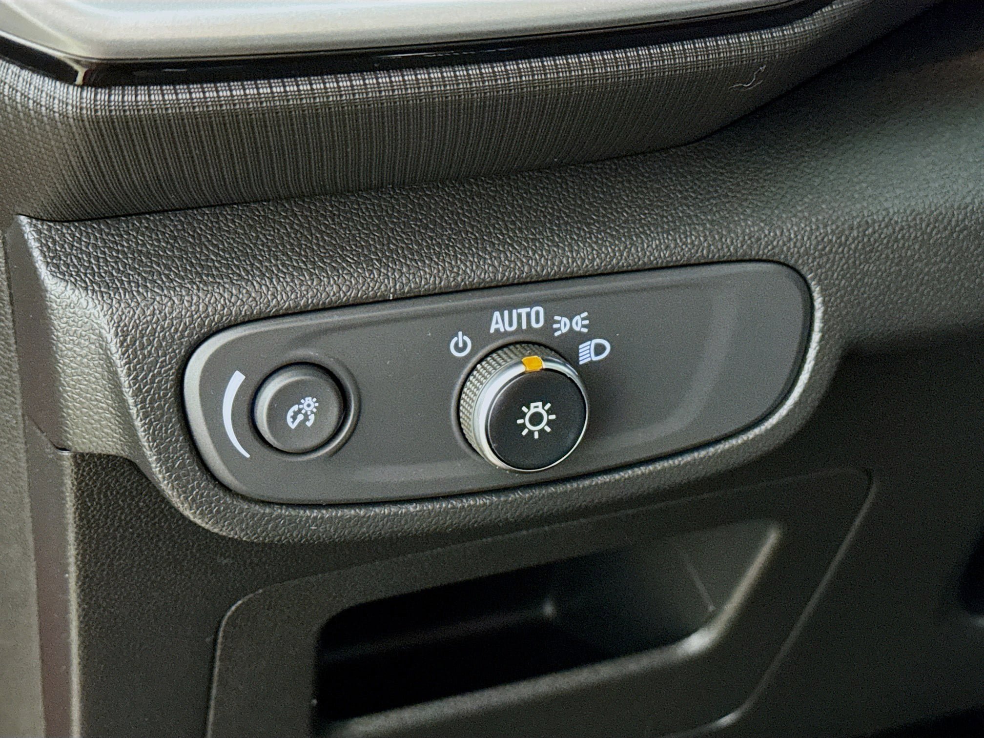 Used 2021 Chevrolet TrailBlazer LS FWD image 12