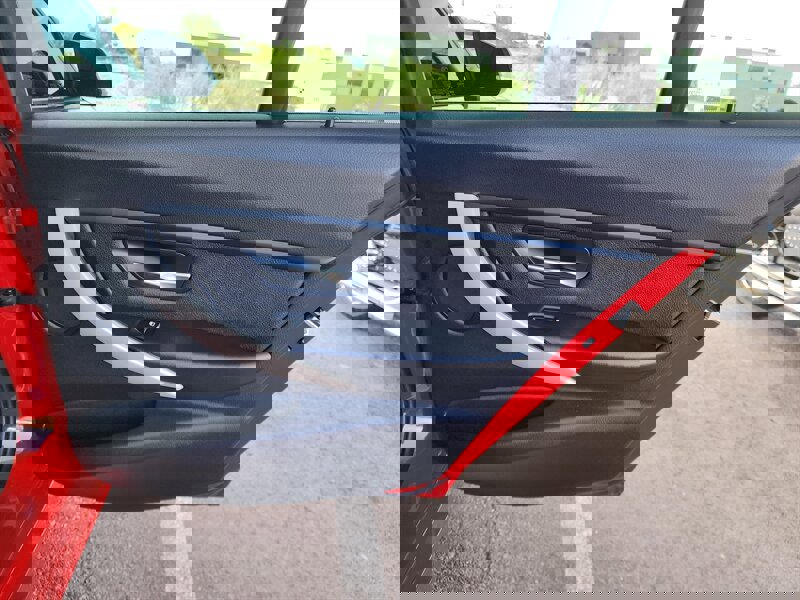 Used 2018 BMW 320i Sedan w/ Convenience Package image 62