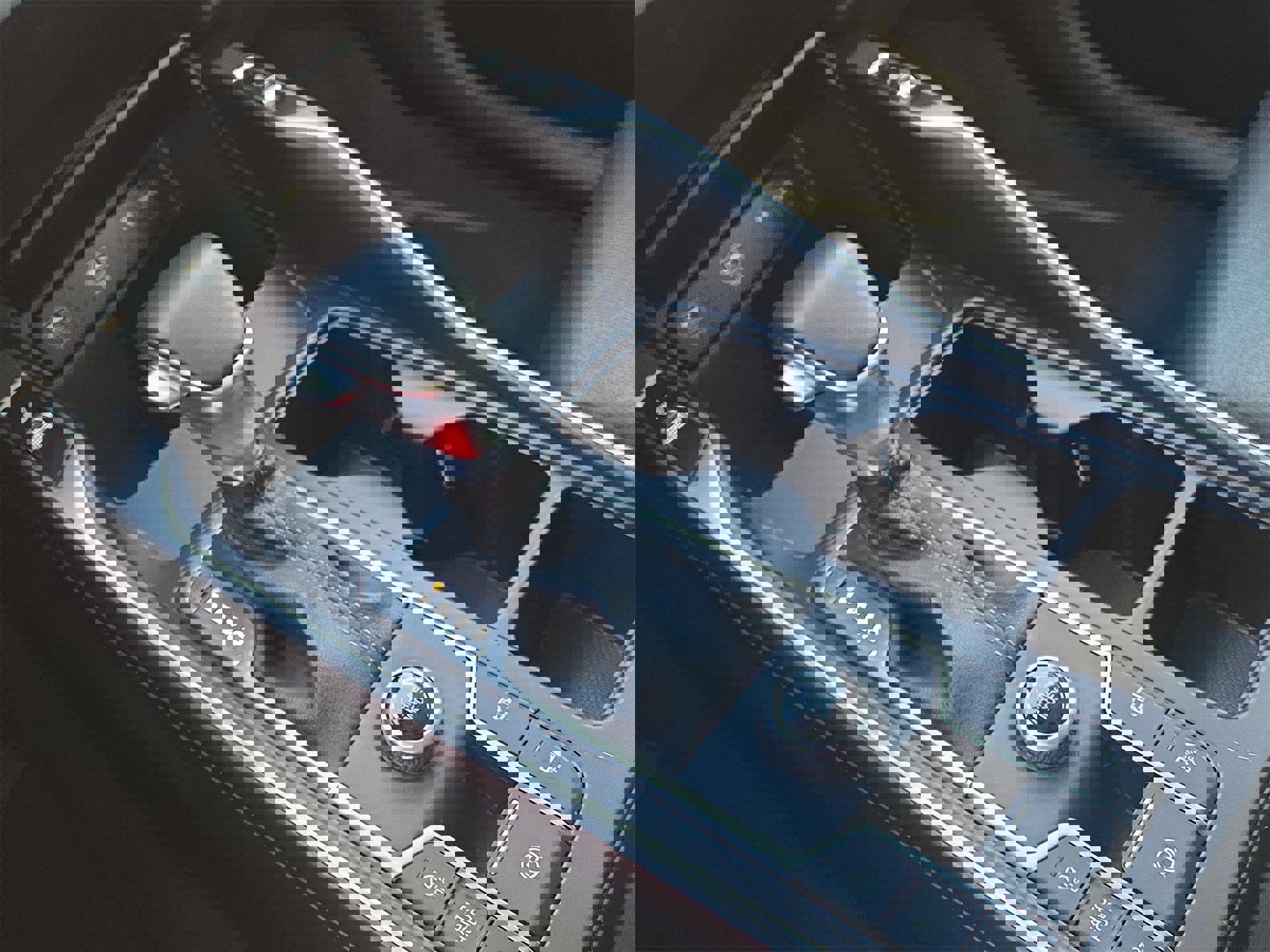 Used 2022 Kia Sorento EX w/ Panoramic Sunroof Package image 22