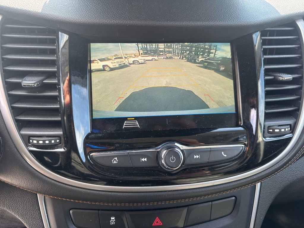 Used 2019 Chevrolet Trax LT w/ Redline Edition image 9