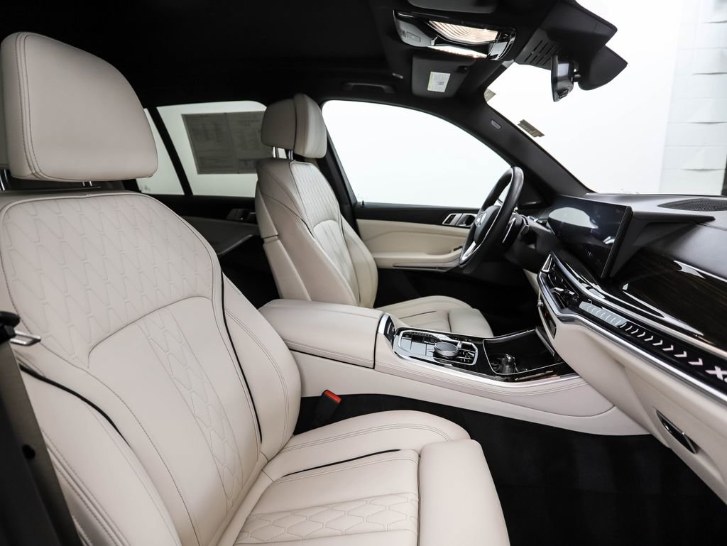 Certified 2024 BMW X5 xDrive40i w/ Premium Package image 31